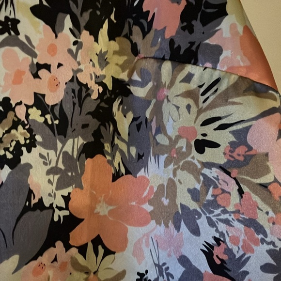 Croft and Barrow Women’s Sz M Floral (white/pink/black) Sleeveless Tank Top  EUC - Picture 4 of 7